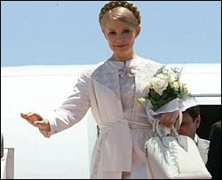 Тимошенко сделала Каддафи подарок
