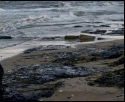 В Керченском проливе обнаружено большое нефтяное пятно