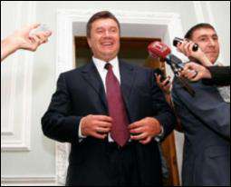 Украинцам понравилась поза Януковича (опрос)