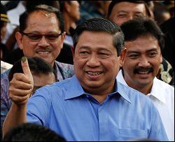 Президент Индонезии преодолел черную магию и победил на выборах