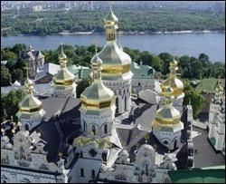ЮНЕСКО попередила, що занесе Лавру і Софію Київську у "список під загрозою"
