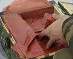 На Луганщині у міськвідділі міліції знайшли 4 кг тротилу