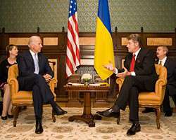 Байден считает, что дружба США и России на руку Украине
