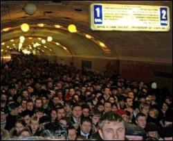 В московском метро от жары умерло шестеро людей