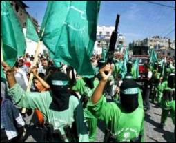 ХАМАС выступил спонсором массового бракосочетания в лагере беженцев