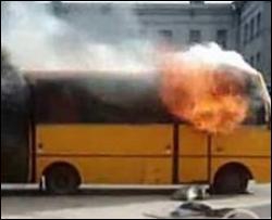 У Прилуках за ніч спалили 9 "маршруток"