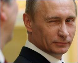 Путін з кризою бореться краще Медведєва (Опитування)