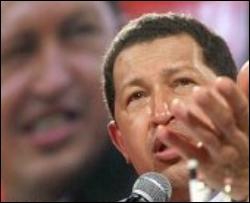 Чавес рассказал о главном террористе в мире и спел московским студентам