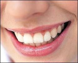У 16-летней итальянки выросло 65 коренных зубов