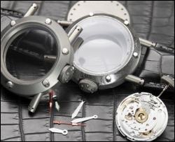 У Києві виявили міні-склад підробних елітних годинників