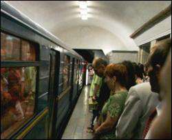 Столичное метро сегодня будет работать дольше