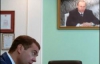 Медведев не хочет избавляться от Путина, потому что ему с ним комфортно