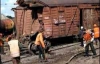 В Кировоградской области с рельс сошли 10 вагонов с рудой 