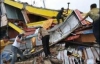 Число жертв землетрясения в Индонезии превысило тысячу человек