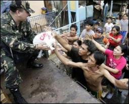 У столиці Філіппін затопило тюрму через тайфун Парма