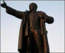 В Белорусии решили перенести убийцу - памятник Ленину