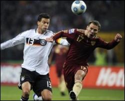 Сборная Германии отправила россиян в плей-офф ЧМ-2010 (ВИДЕО)