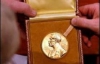 Впервые за 40 лет Нобелевская премия по экономике в руках у женщины