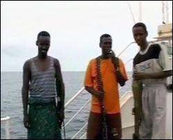 Сомалійські пірати вимагають $4 мільйони за звільнення іспанського судна