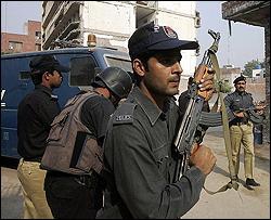 В Пакистане осуществили двойной теракт: 17 погибших