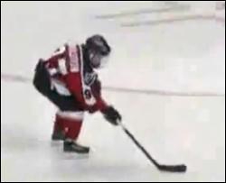 9-летний хоккеист превратил обычный буллит в шедевр (ВИДЕО)