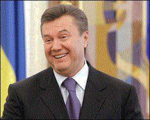 Янукович запрограмував статус російської мови