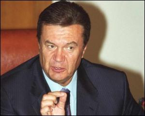 Янукович показав, скільки заробив минулого року
