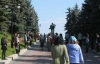 В Каневе неизвестные разрисовали свастикой памятник советским воинам
