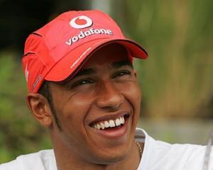 Квалификацию Гран-при Абу-Даби выиграл Хэмилтон