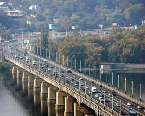 Міст Патона у Києві перекриють