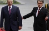 Ющенко тянет Лукашенко в зараженный регион