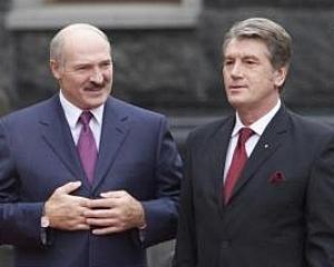 Ющенко повез Лукашенко к себе на дачу