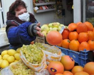 В Киеве из-за отсутствия масок закрыли 13 ресторанов и рынков