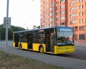 В Киеве лишь 8% автобусов ездит после 22.00