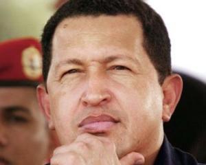 Чавес выдвинул свою кандидатуру за три года до президентских выборов