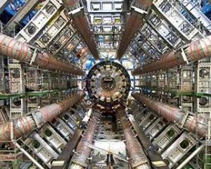 1 декабря вновь запустят Большой андронный коллайдер