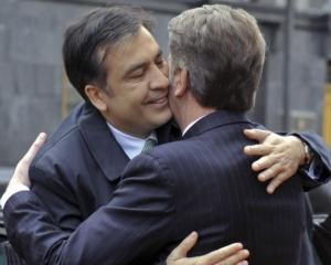 Ющенко говорил с Саакашвили о безоблачных отношениях