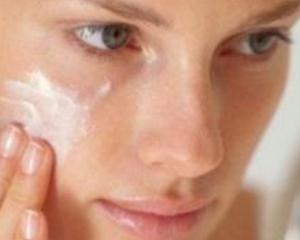 Современная женщина ежедневно наносит на кожу 515 химикатов