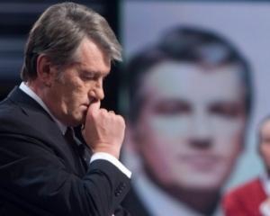 Ющенко розповів про анафему і подарунок для Тимошенко