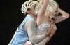 Леді ГаГа імітувала статевий акт на сцені театру (ФОТО)