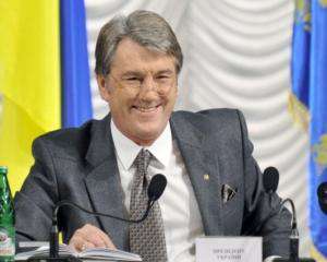 Ющенко подчиняется жене, чтобы не было скандала