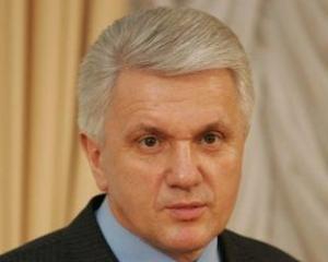 Литвин хочет наказывать чиновников за двойное гражданство