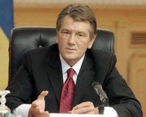 Ющенко считает отношения Тимошенко с Москвой унизительным &amp;quot;лакейством&amp;quot;