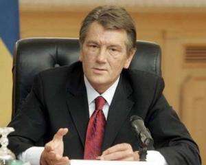 Ющенко вважає відносини Тимошенко з Москвою принизливим &amp;quot;лакейством&amp;quot;