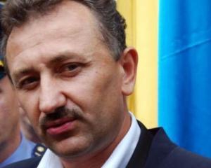 "Колядник"-Зварич просит мир защитить его