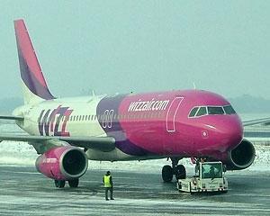 Wizz Air вигнала українців з літака собаками, бо він був потрібний полякам