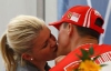 Жена Шумахера одобряет возвращение Михаэля в &quot;Формулу-1&quot;
