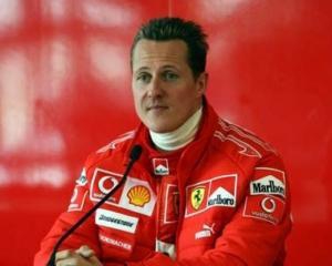 Шумахер попросил поддержки у болельщиков "Ferrari"