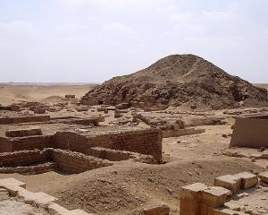 У Єгипті знайшли поховання 4,500-річної давнини