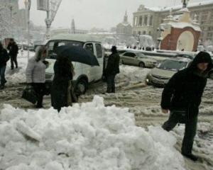 Міністр ЖКГ не розуміє, де саме Черновецький прибирає сніг